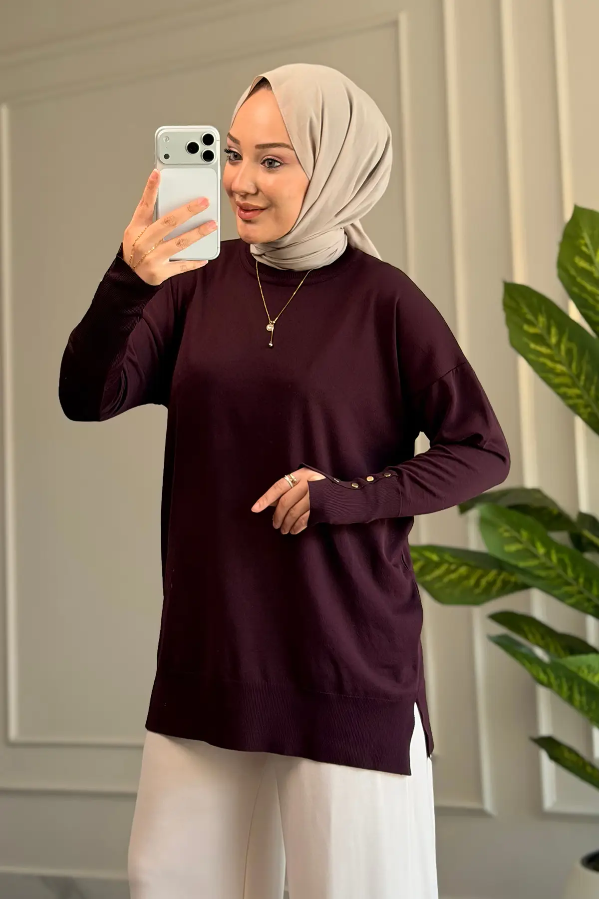44016 - Şık Rahat Yumuşak Pamuklu-Polyester Kumaş Bilek Düğme Detaylı Kadın Triko Uzun Kazak