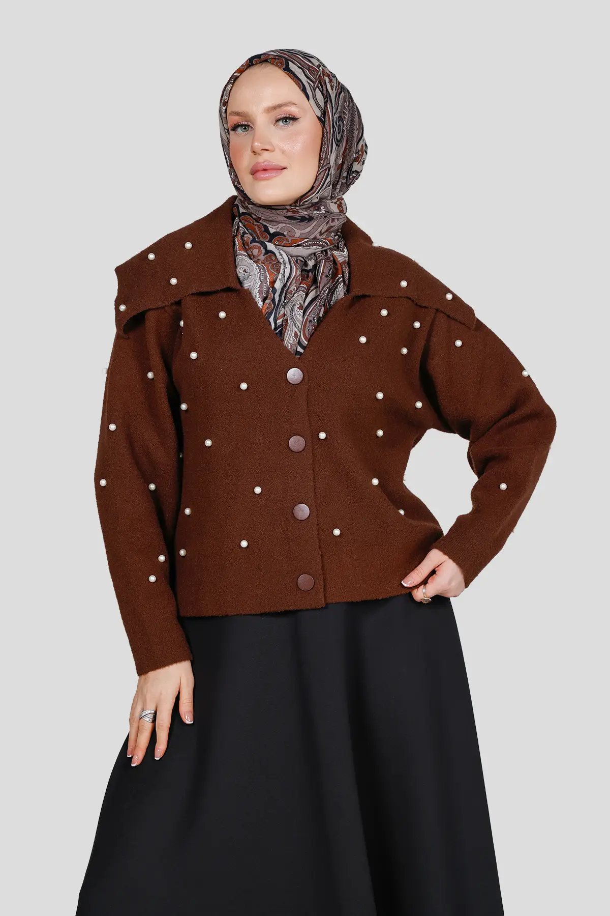 44086 - Şık Rahat Düğmeli Yumoş Kadın Triko Hırka - Kahverengi