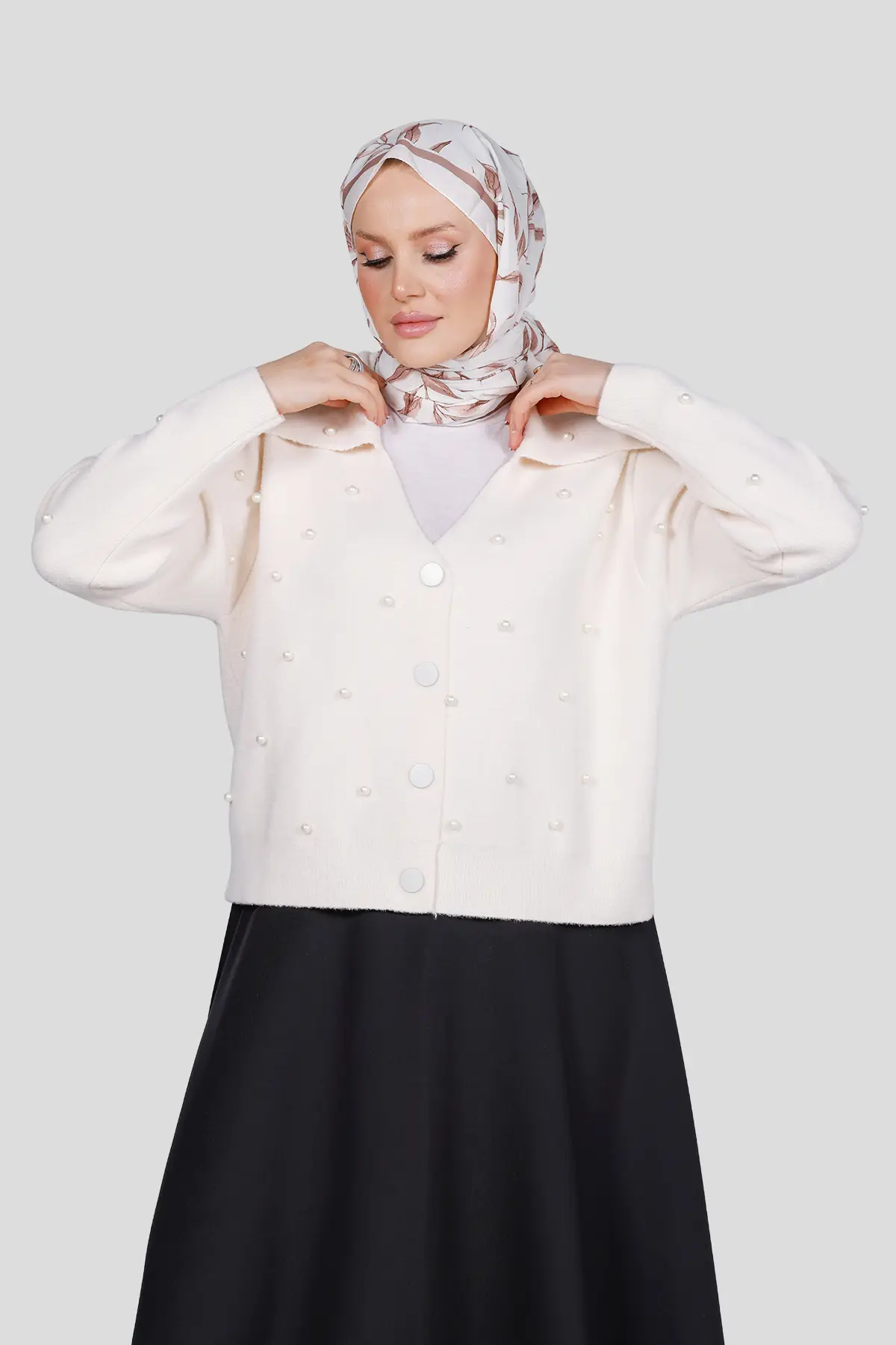 44086 - Şık Rahat Düğmeli Yumoş Kadın Triko Hırka - Ekru
