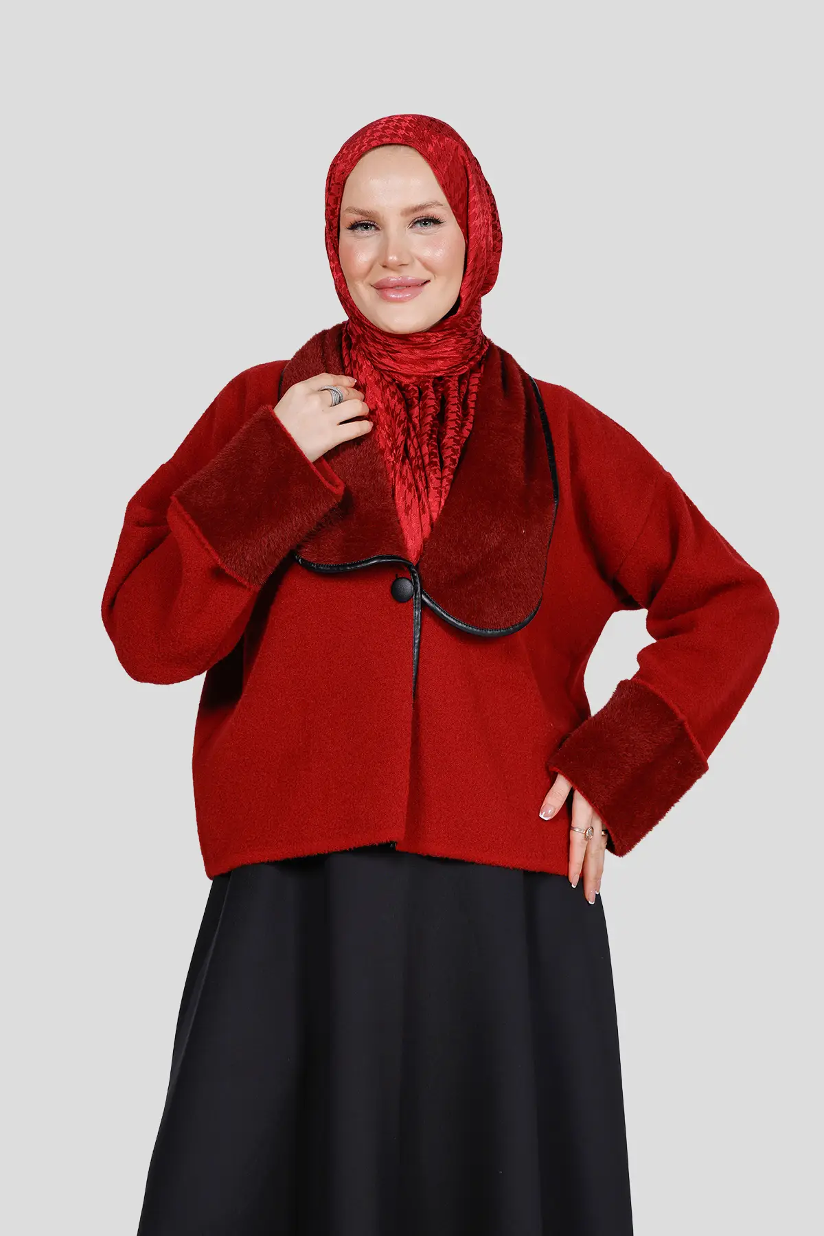 44110 - Şık Rahat Düğmeli Yumoş Kadın Triko Hırka - Bordo