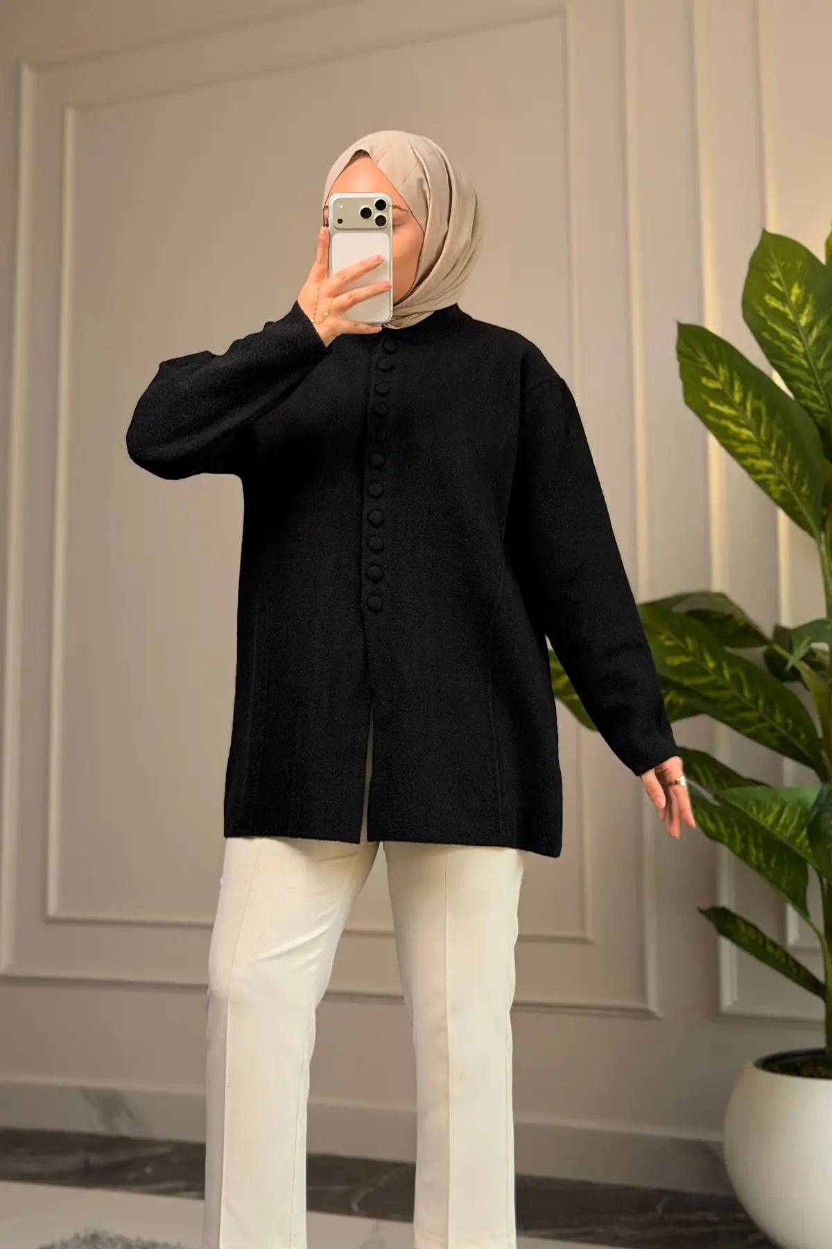 44378 - Şık Rahat Keçe-Polyester Düğmeli Kadın Triko Uzun Hırka - Siyah