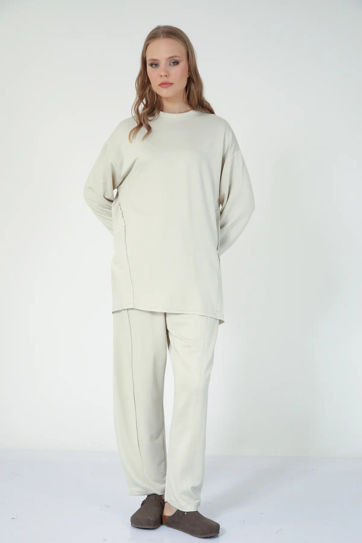 5251 - Şık, Rahat, İnce Pantolon-Sweatshirt Kadın Takımı - Bej