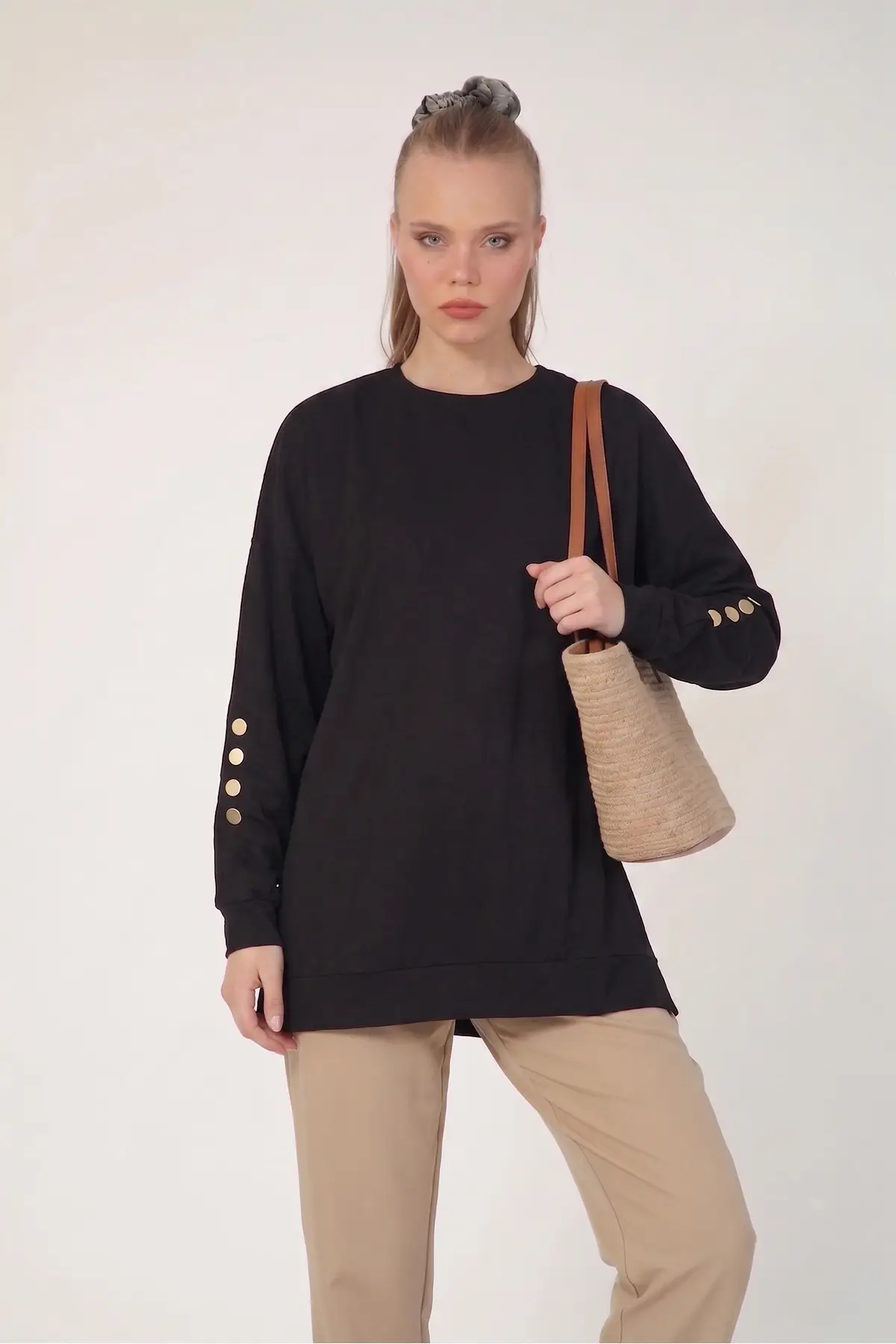 5633 - Rahat, Salaş Basic Kadın Uzun Sweatshirt - Siyah