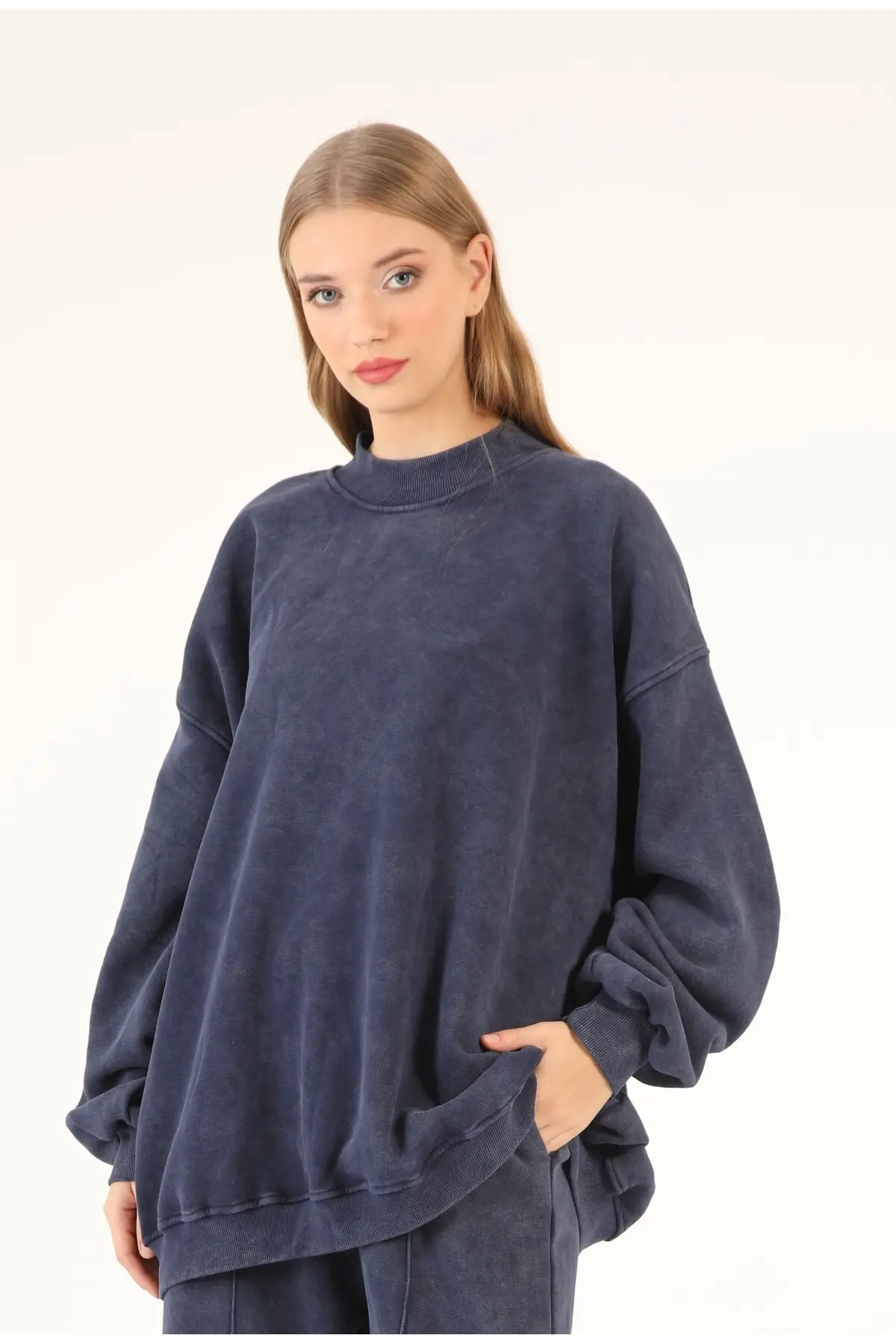 6186 - 3 İplik Şardonlu Leopar Şal Detaylı Salaş Basic Kadın Sweatshirt - Lacivert