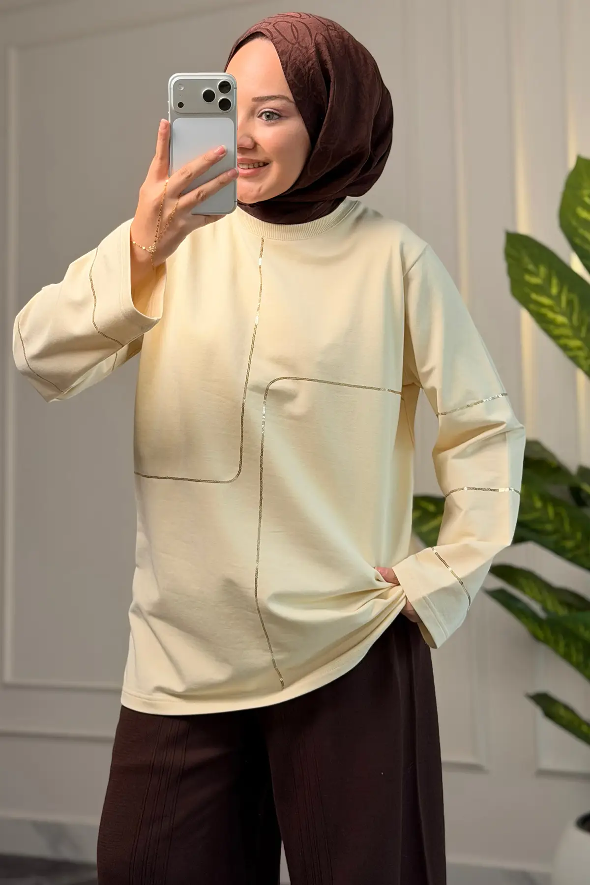 6259 - Rahat, Salaş Kadın 2 İplik Nakışlı Uzun Sweatshirt - Krem