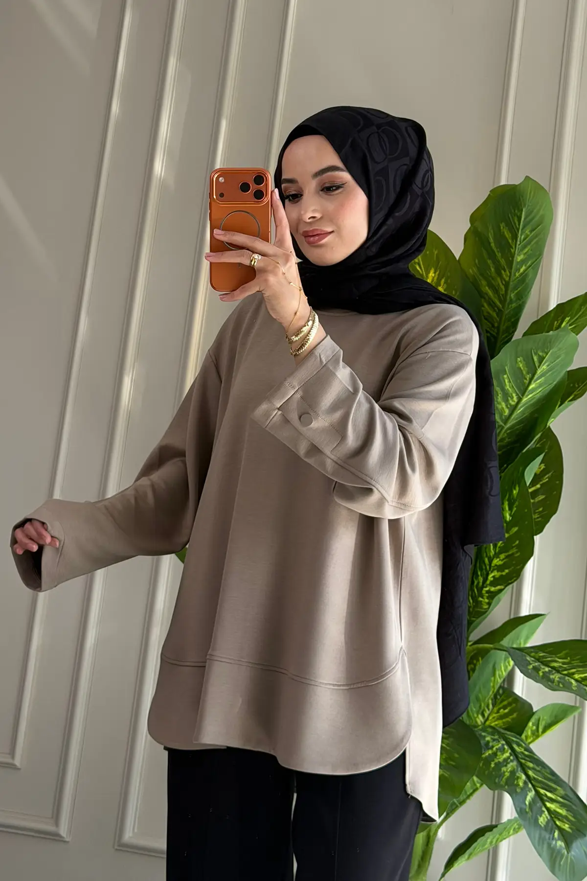 6656 - Rahat, Salaş Basic Kol Düğme Detaylı Kadın Uzun Sweatshirt - Haki