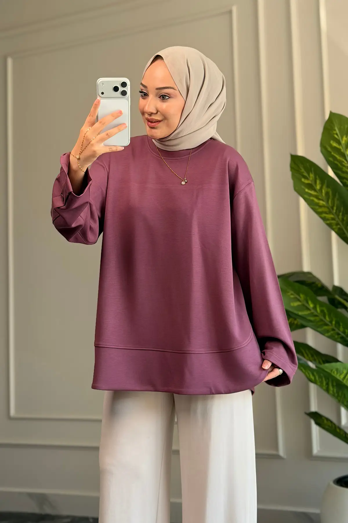 6656 - Rahat, Salaş Basic Kol Düğme Detaylı Kadın Uzun Sweatshirt - Mürdüm