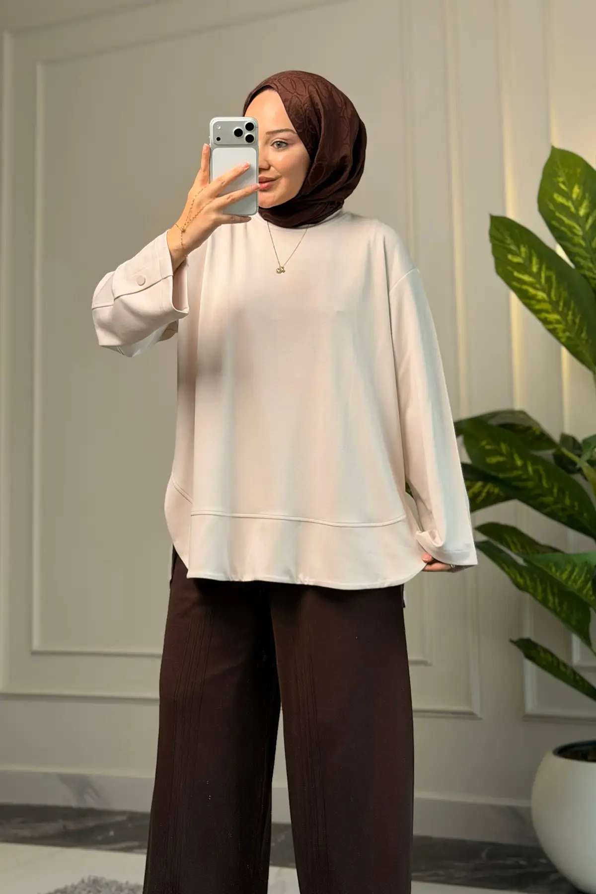 6656 - Rahat, Salaş Basic Kol Düğme Detaylı Kadın Uzun Sweatshirt - Bej