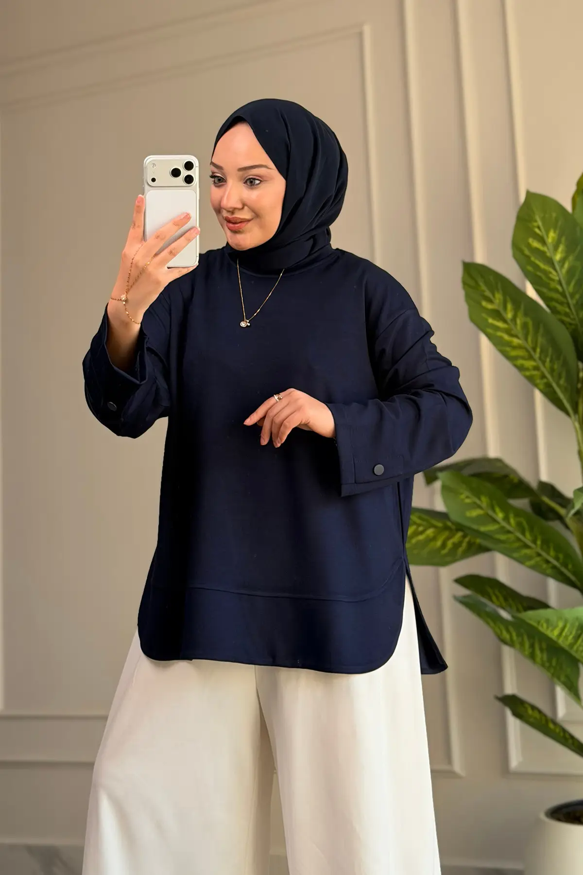 6656 - Rahat, Salaş Basic Kol Düğme Detaylı Kadın Uzun Sweatshirt - Lacivert