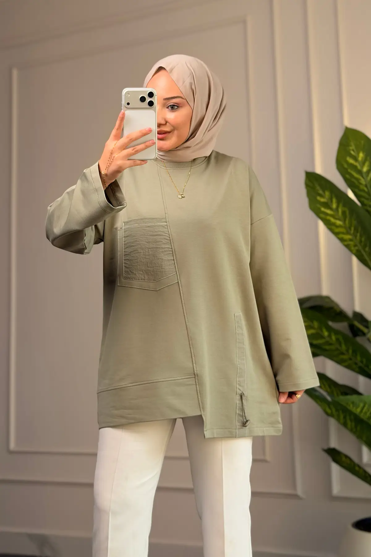 6709 - Rahat, Salaş 2 İplik Şeftali Kumaş Garnili Cep Detaylı Kadın Sweatshirt - Adaçayı