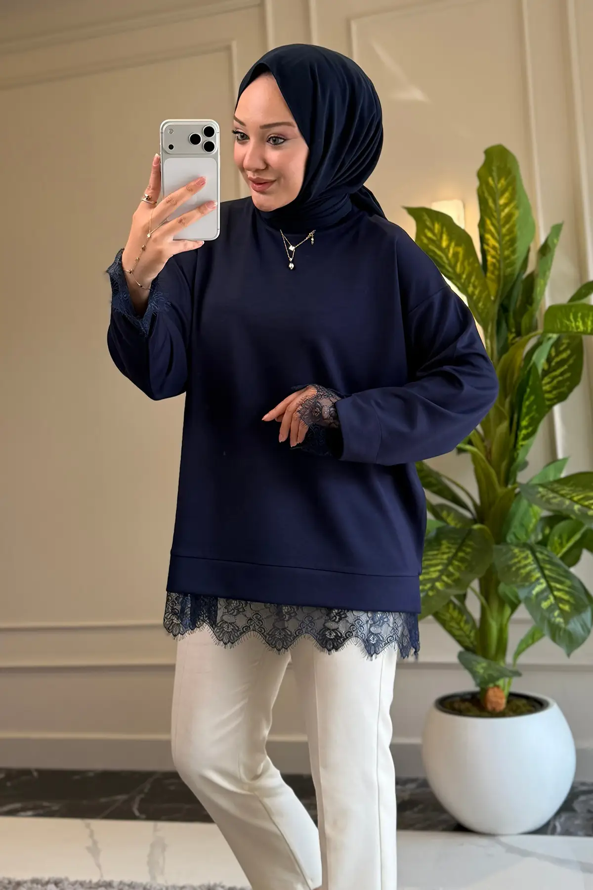 6746 - Rahat, Salaş Basic Modal Yumuşak Kumaş Dantelli Kadın Uzun Sweatshirt - Lacivert
