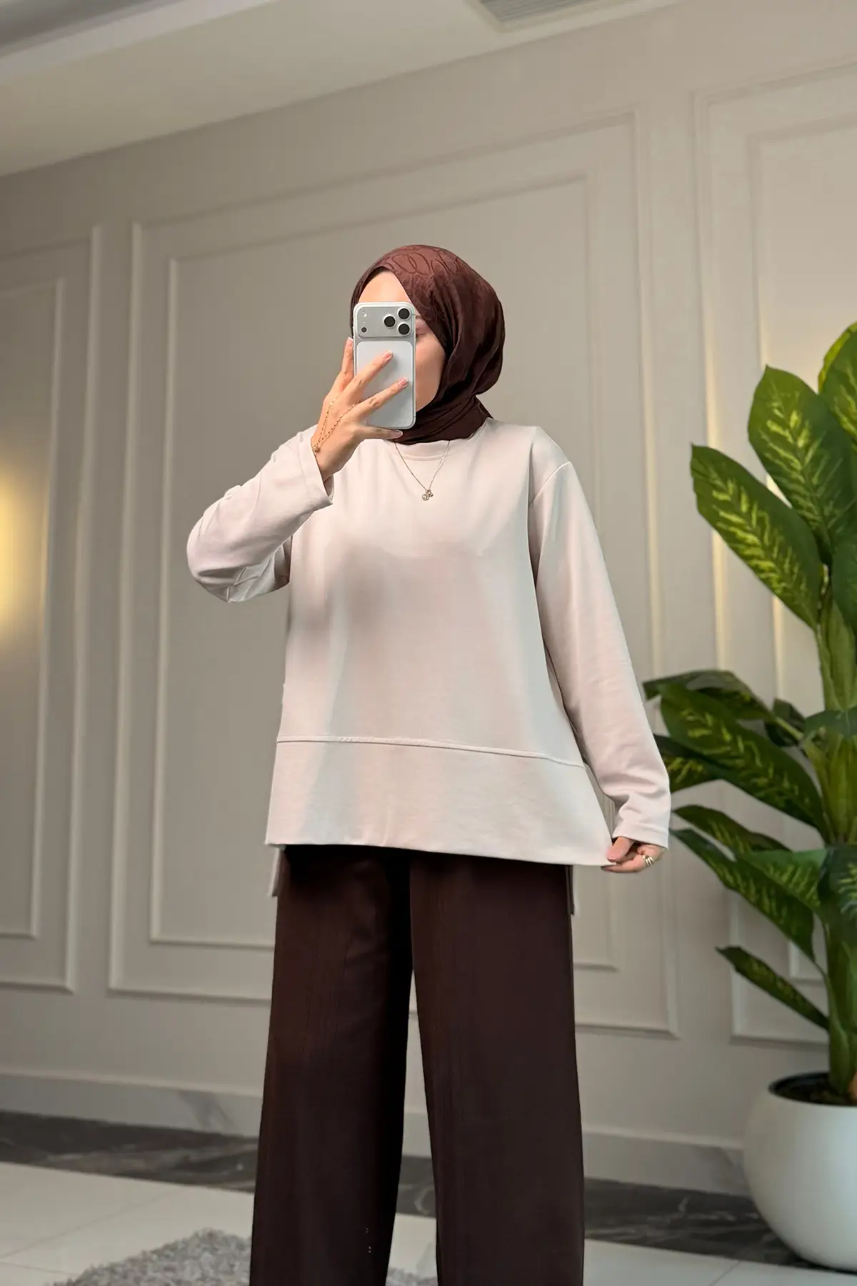 6747 - Rahat, Salaş Basic Modak Yanı Yırtmaçlı Kadın Uzun Sweatshirt - Bej
