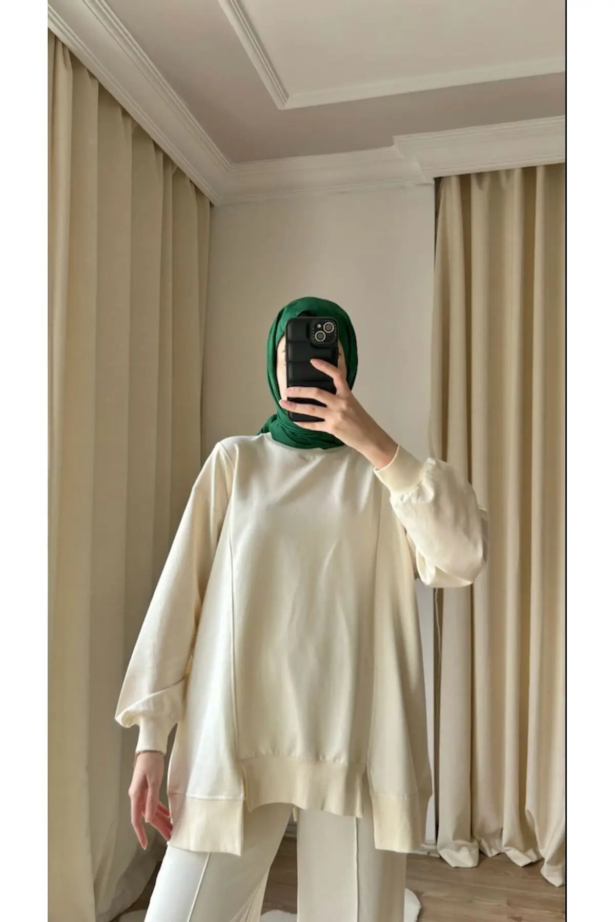 8902- 2 İplik Rahat Arkası Fermuarlı Kadın Uzun Sweatshirt - Ekru
